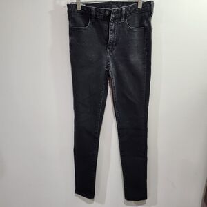Reg Sz 4American Eagle jeans, high-rise skinny fit with a faded black wash
